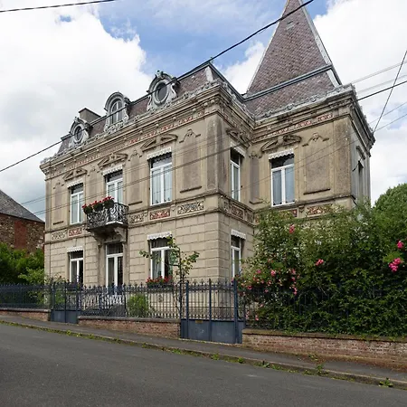 Bed & Breakfast Le Petit Chateau Saint-Michel (Aisne)